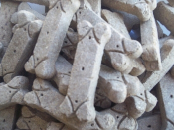 Wholesomes Lite Bites Lamb Meal Dog Biscuits – 2 lb.